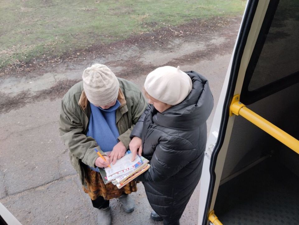 «Читающий автобус» вновь отправился в путь «Читающий автобус» вновь отправился в путь