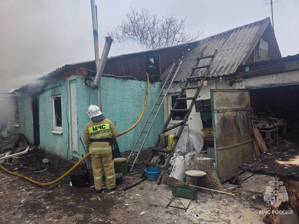 Электрочайник стал причиной пожара в селе Половинкино Электрочайник стал причиной пожара в селе Половинкино
