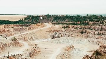 6 В ПОЛЬЗУ РАБОЧИХ ИЛИ КАРЬЕРА НА КАРЬЕРЕ