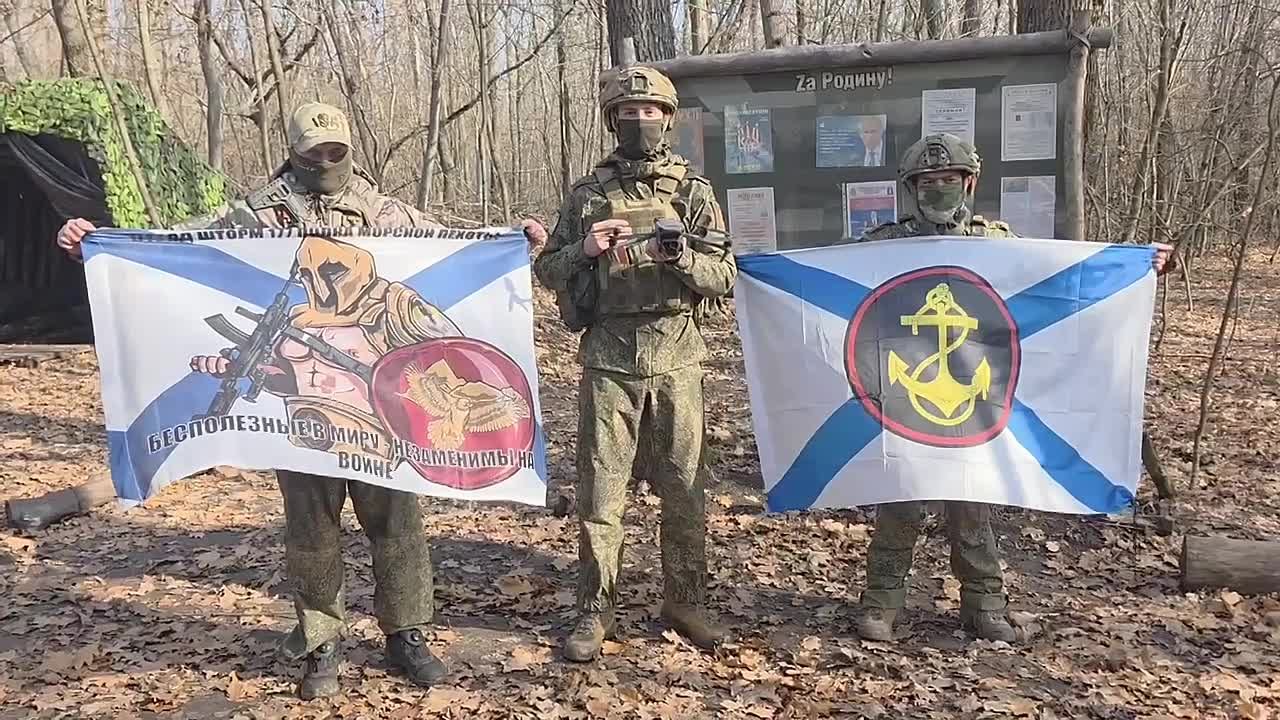 Издательство "Яуза" не делает "срочносборов", просто часть средств заработанных на печати книг об СВО пускает на гуманитарку для морпехов