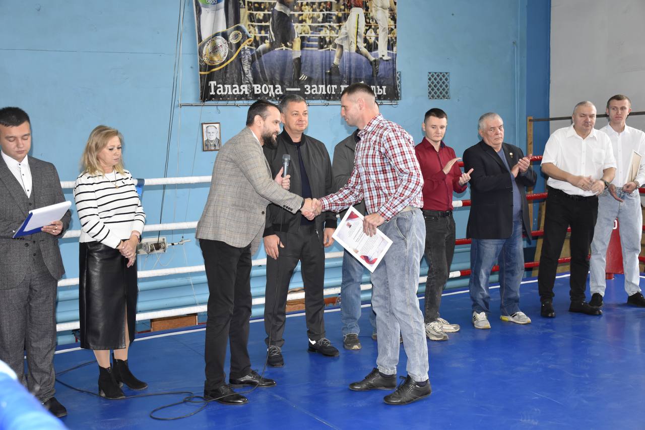 На базе Краснолучского комплекса спортивных сооружений при поддержке Администрации ГО город Красный Луч и проекта «Детский спорт» состоялись значимые спортивные события – Открытое первенство по боксу Краснолучской... На базе Краснолучского комплекса спортивных сооружений при поддержке Администрации ГО город Красный Луч и проекта «Детский спорт» состоялись значимые спортивные события – Открытое первенство по боксу Краснолучской...