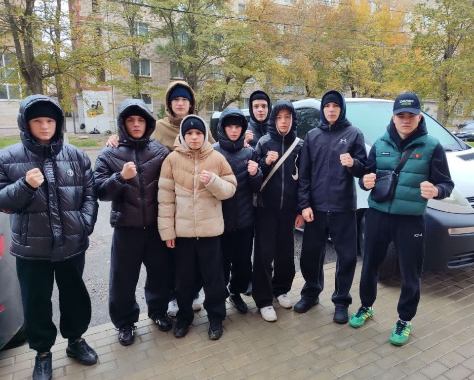 Боксерский клуб «Юность» покоряет город Элисту Республики Калмыкия: блестящие победы на межрегиональных соревнованиях Боксерский клуб «Юность» покоряет город Элисту Республики Калмыкия: блестящие победы на межрегиональных соревнованиях