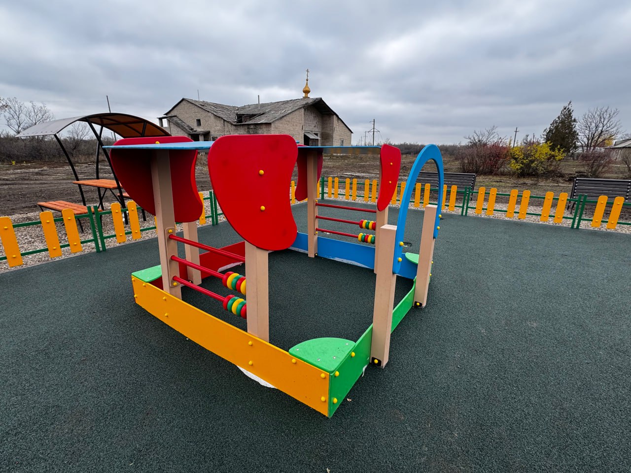 Евгений Бондарь: В Волнухино проверили ход благоустройства нового общественного пространства Евгений Бондарь: В Волнухино проверили ход благоустройства нового общественного пространства