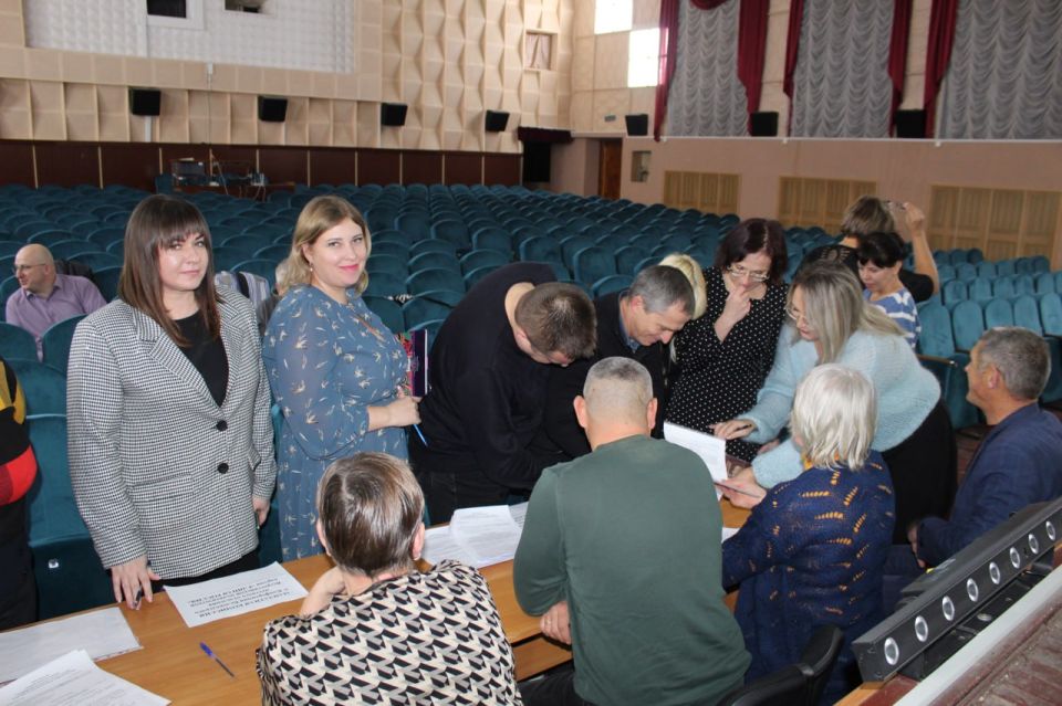 В Беловодске состоялась V Конференция местного отделения партии «Единая Россия» В Беловодске состоялась V Конференция местного отделения партии «Единая Россия»