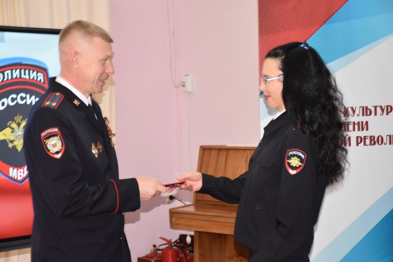 111111 В Брянке прошло торжественное мероприятие по случаю Дня сотрудника ОВД 111111 В Брянке прошло торжественное мероприятие по случаю Дня сотрудника ОВД