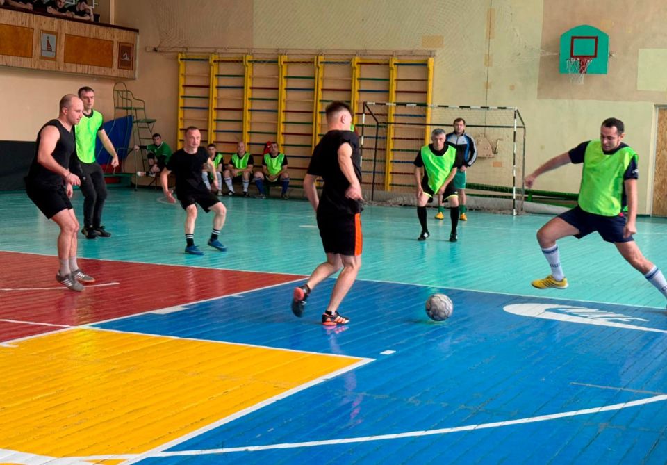 На базе Спортивного комплекса – Антрацит прошёл турнир по мини-футболу среди команд - отделов МВД Российской Федерации, приуроченный Дню сотрудника органов внутренних дел На базе Спортивного комплекса – Антрацит прошёл турнир по мини-футболу среди команд - отделов МВД Российской Федерации, приуроченный Дню сотрудника органов внутренних дел