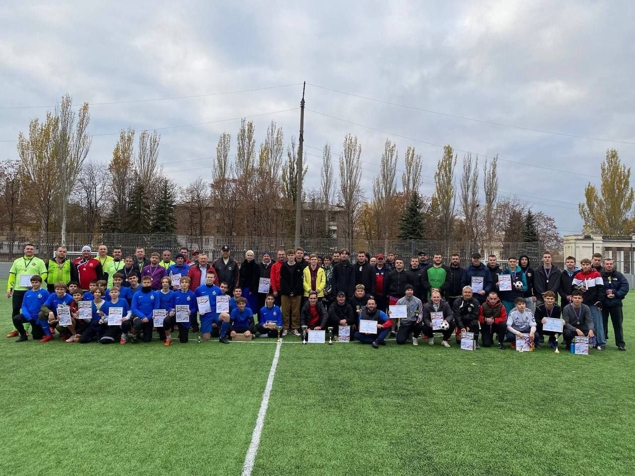 Поздравляем кировских футболистов Поздравляем кировских футболистов