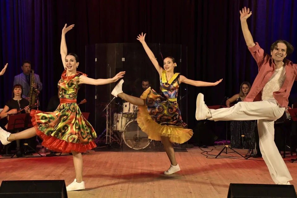 В Луганске в филармонии выступил ансамбль «Сфорцандо»