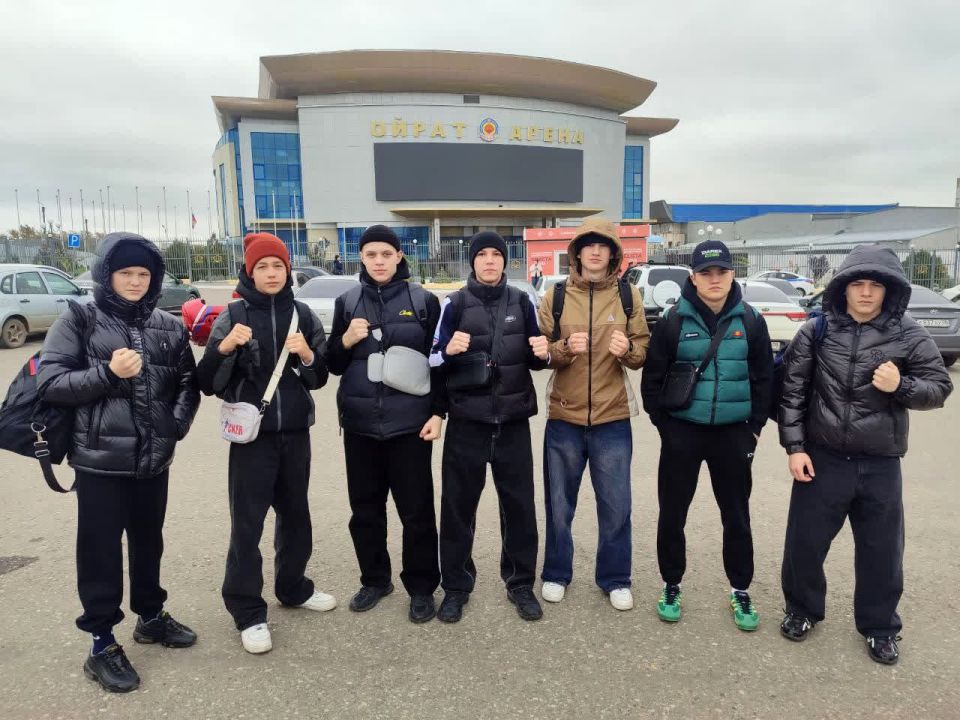Боксерский клуб «Юность» покоряет город Элисту Республики Калмыкия: блестящие победы на межрегиональных соревнованиях Боксерский клуб «Юность» покоряет город Элисту Республики Калмыкия: блестящие победы на межрегиональных соревнованиях