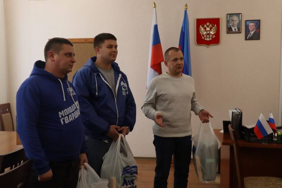 «Служу России!» — в Северодонецке поздравили сотрудников и ветеранов органов внутренних дел «Служу России!» — в Северодонецке поздравили сотрудников и ветеранов органов внутренних дел