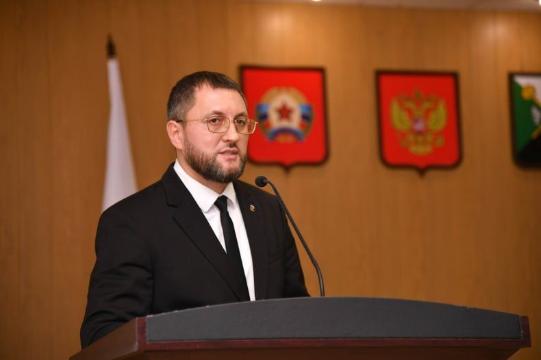 Председатель Совета Свердловского округа Борис Семиошко рассказал о важности работы красноярских врачей в нашем муниципалитете Председатель Совета Свердловского округа Борис Семиошко рассказал о важности работы красноярских врачей в нашем муниципалитете
