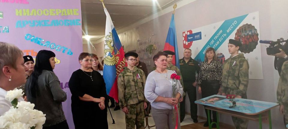 Альберт Зинченко: Сегодня Председатель Совета Станично-Луганского МО Татьяна Пономарева совместно с заместителем Главы Администрации Станично-Луганского МО, Героем Луганской Народной Республики Андреем Донцовым посетили... Альберт Зинченко: Сегодня Председатель Совета Станично-Луганского МО Татьяна Пономарева совместно с заместителем Главы Администрации Станично-Луганского МО, Героем Луганской Народной Республики Андреем Донцовым посетили...