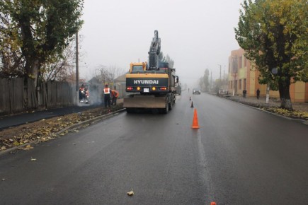 В Ровеньках активно идет обновление дорожной сети: более 29 км дорог будут отремонтированы в рамках региональной программы