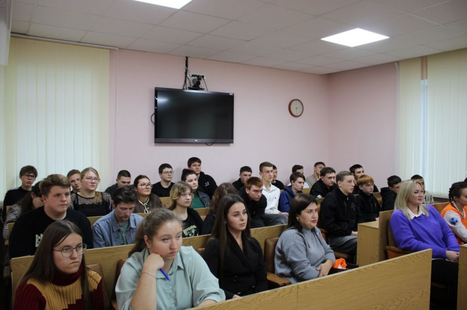 Ровеньки: Вектор развития молодежи и патриотизма на заседании Координационного совета Ровеньки: Вектор развития молодежи и патриотизма на заседании Координационного совета