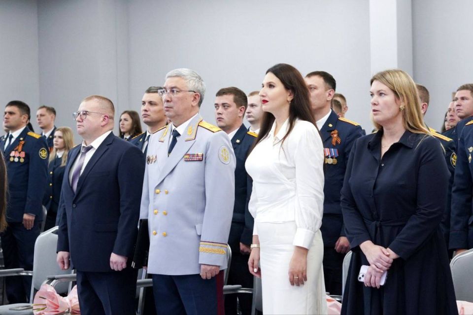 Лучшим наставником уголовно-исполнительной системы стал заместитель начальника отдела по конвоированию УФСИН России по Оренбургской области Денис Мешалов 3 Лучшим наставником уголовно-исполнительной системы стал заместитель начальника отдела по конвоированию УФСИН России по Оренбургской области Денис Мешалов 3