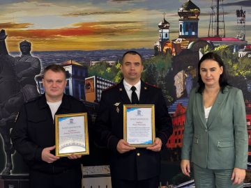 111111 Полицейские двух луганских ОМВД получили благодарности по случаю Дня сотрудника органов внутренних дел