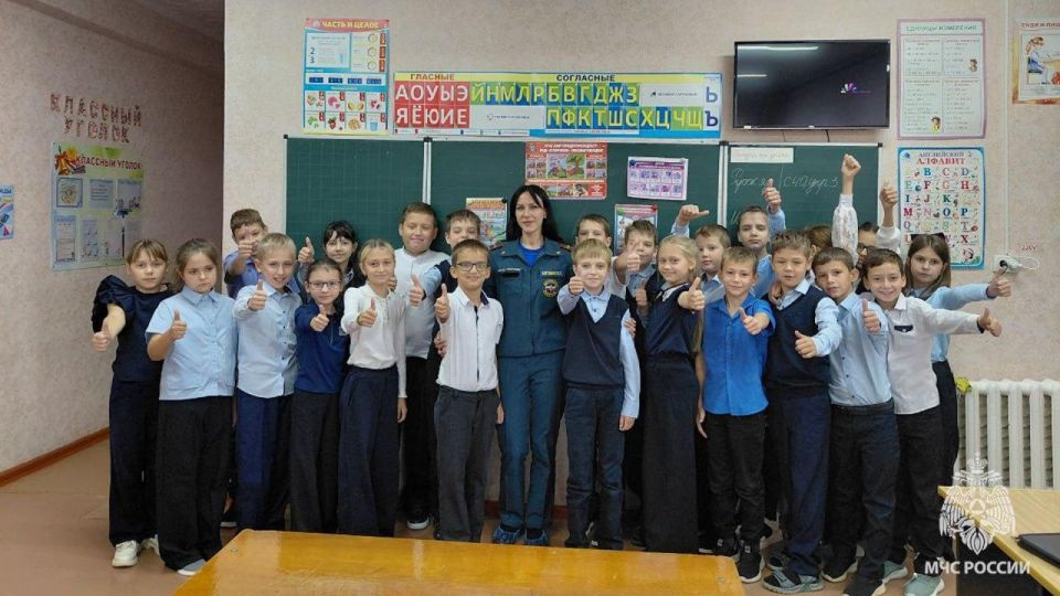 Правила безопасности должны знать все - от мала до велика! Правила безопасности должны знать все - от мала до велика!