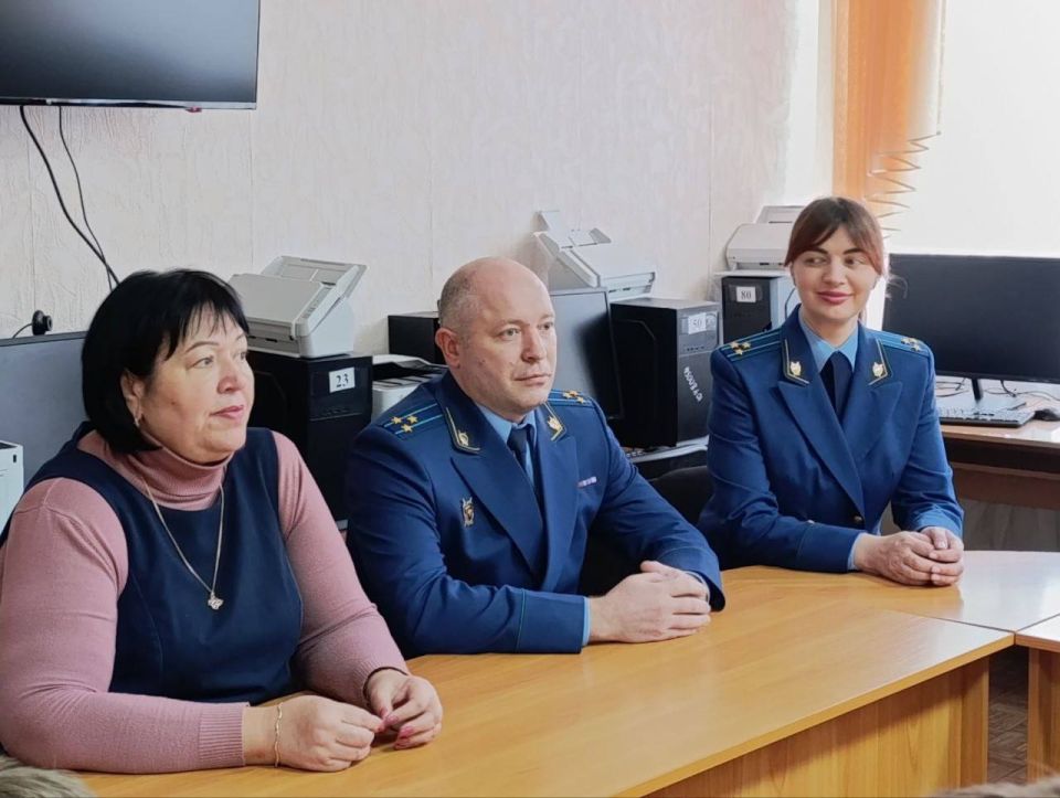 ����������� ��������� ���������� ������ ������ ������ �������� ���� � ��������� �������� � 30 ����� �.�. �������