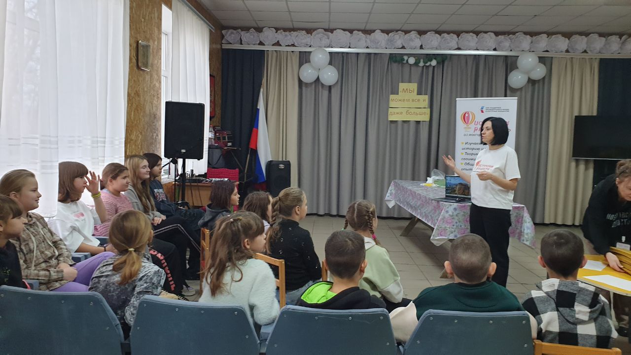 Вячеслав Третьяков: В Голубовский сельский клуб Кременского МО заглянули гости издалека — из самого Новгорода!