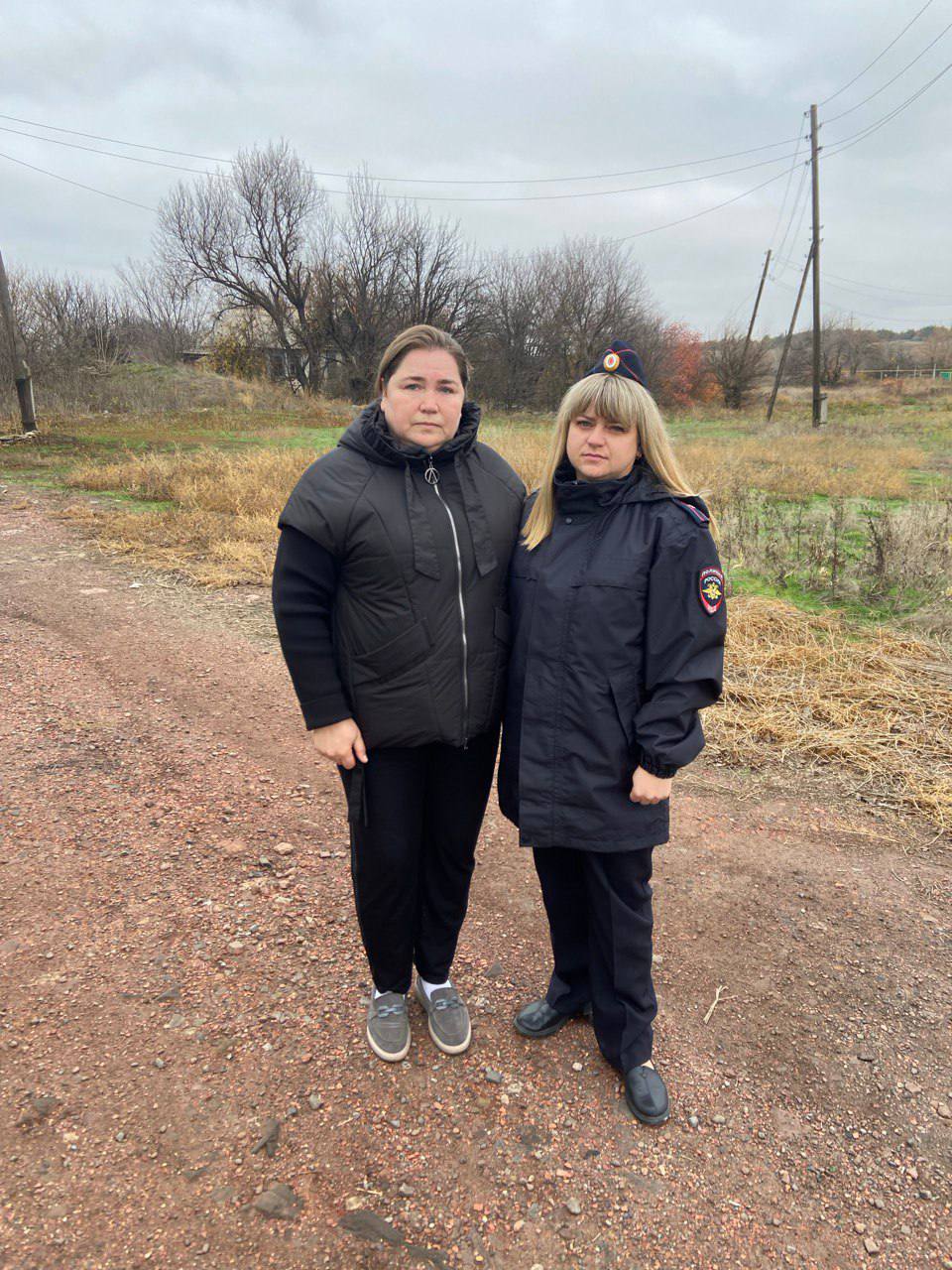 111Полицейские Краснодона посетили родственников погибших коллег и возложили цветы к мемориалу ушедшим в вечность стражам правопорядка 111Полицейские Краснодона посетили родственников погибших коллег и возложили цветы к мемориалу ушедшим в вечность стражам правопорядка