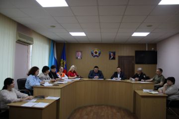  :            -        ...