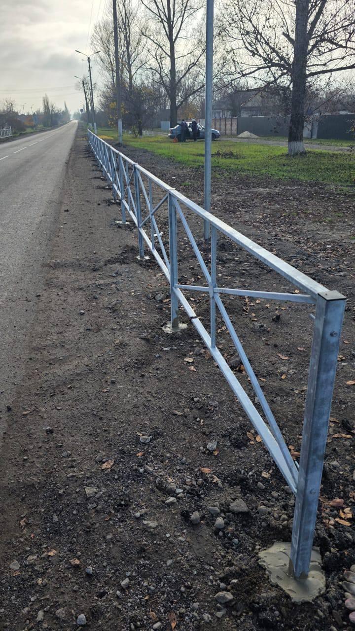 Регион-шеф нанес дорожную разметку трассы Ганусовка - Новороссошь Регион-шеф нанес дорожную разметку трассы Ганусовка - Новороссошь