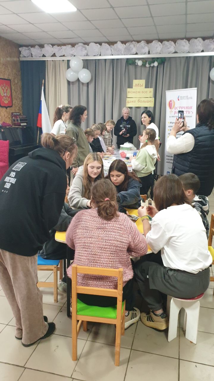 Вячеслав Третьяков: В Голубовский сельский клуб Кременского МО заглянули гости издалека — из самого Новгорода! Вячеслав Третьяков: В Голубовский сельский клуб Кременского МО заглянули гости издалека — из самого Новгорода!