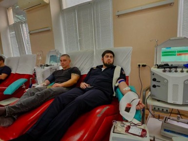 Транспортные полицейские Луганска приняли участие в благотворительной акции «Капля крови ради жизни»