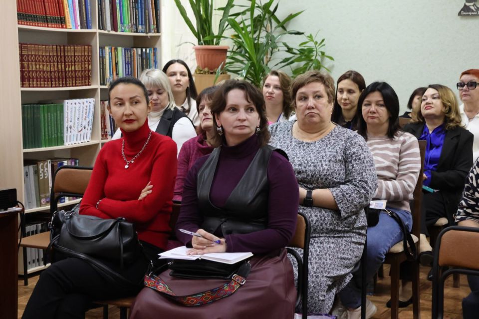 Детские библиотеки ЛНР осваивают инновации: от цифровизации до искусственного интеллекта Детские библиотеки ЛНР осваивают инновации: от цифровизации до искусственного интеллекта