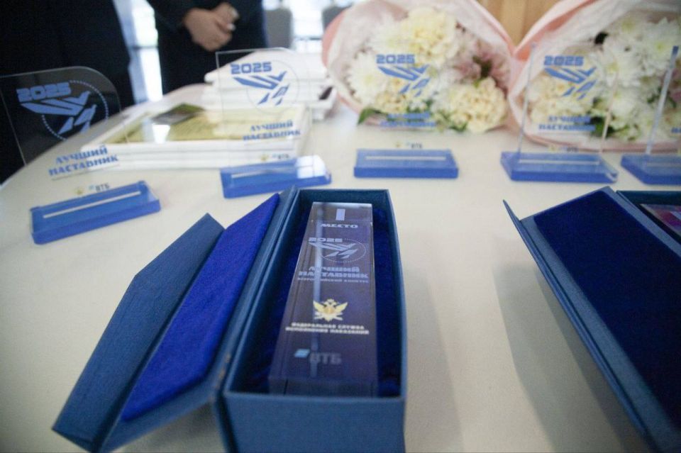 Лучшим наставником уголовно-исполнительной системы стал заместитель начальника отдела по конвоированию УФСИН России по Оренбургской области Денис Мешалов 3 Лучшим наставником уголовно-исполнительной системы стал заместитель начальника отдела по конвоированию УФСИН России по Оренбургской области Денис Мешалов 3