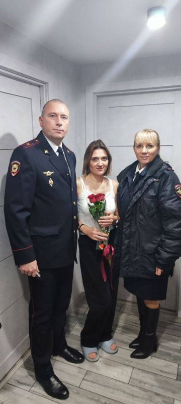 Краснолучские полицейские навестили родных погибшего при выполнении боевых задач Дмитрия Гришанкова