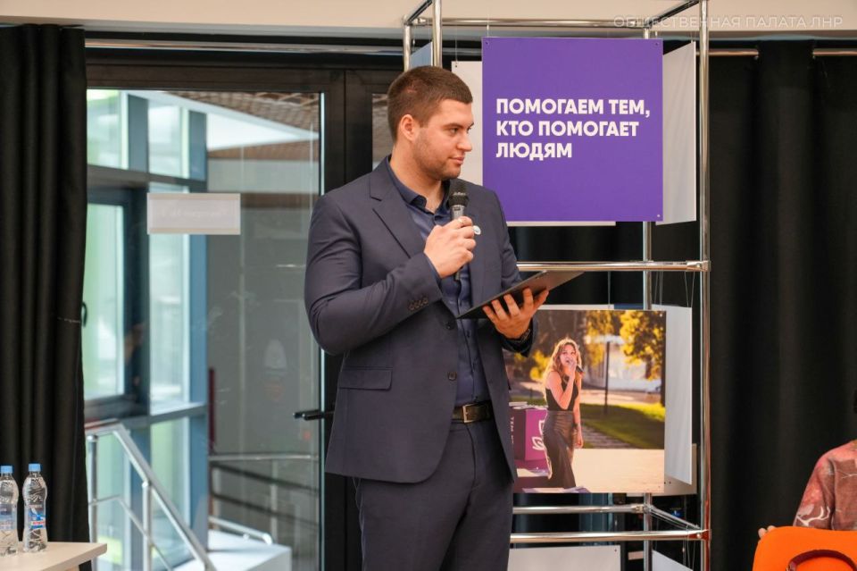 В рамках форума также работали две ключевые площадки, собравшие активных представителей некоммерческого сектора, социального бизнеса и органов власти В рамках форума также работали две ключевые площадки, собравшие активных представителей некоммерческого сектора, социального бизнеса и органов власти
