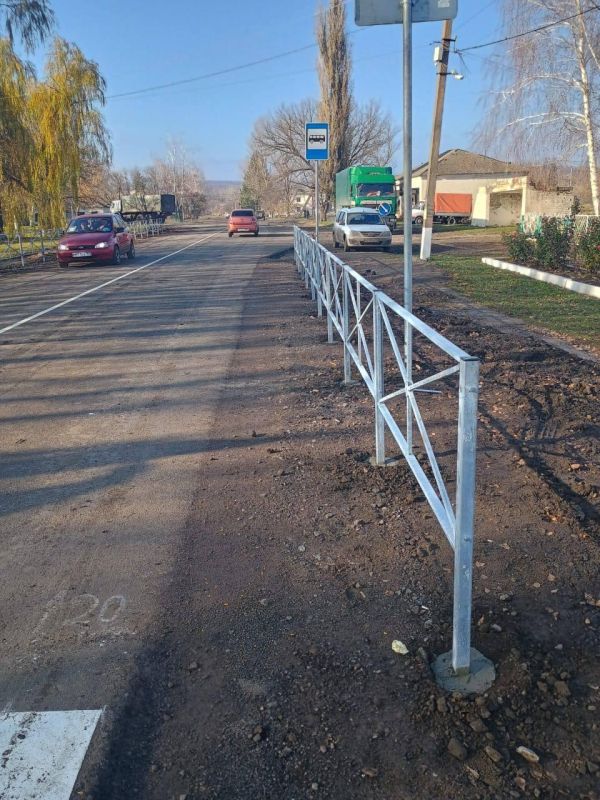 Регион-шеф нанес дорожную разметку трассы Ганусовка - Новороссошь Регион-шеф нанес дорожную разметку трассы Ганусовка - Новороссошь