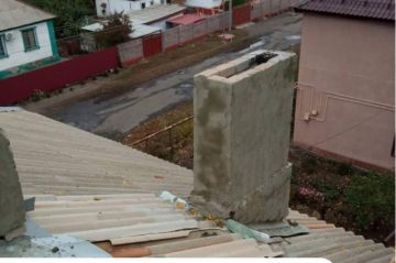 Аварийная бригада Тувы отремонтировала крыши в Червонопартизанске по улицам Октябрьская и Терешковой