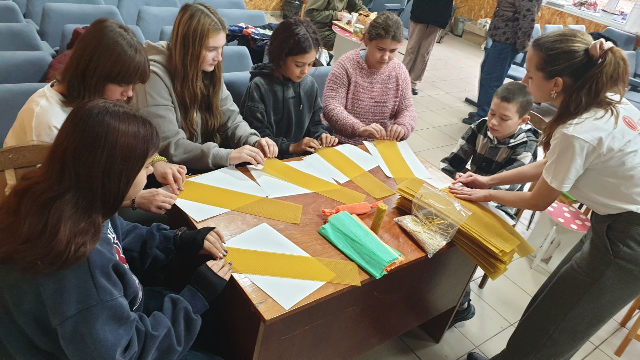 Вячеслав Третьяков: В Голубовский сельский клуб Кременского МО заглянули гости издалека — из самого Новгорода! Вячеслав Третьяков: В Голубовский сельский клуб Кременского МО заглянули гости издалека — из самого Новгорода!