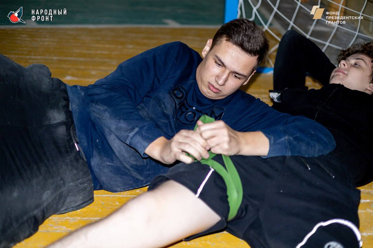 Закрепили знания школьников из ГБОУ ЛНР "ГИМНАЗИЯ № 52" по программе "СТОП КРОВЬ" Закрепили знания школьников из ГБОУ ЛНР "ГИМНАЗИЯ № 52" по программе "СТОП КРОВЬ"