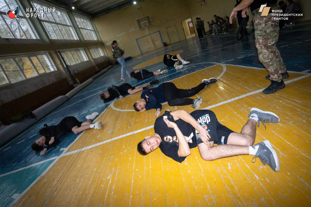 Закрепили знания школьников из ГБОУ ЛНР "ГИМНАЗИЯ № 52" по программе "СТОП КРОВЬ" Закрепили знания школьников из ГБОУ ЛНР "ГИМНАЗИЯ № 52" по программе "СТОП КРОВЬ"