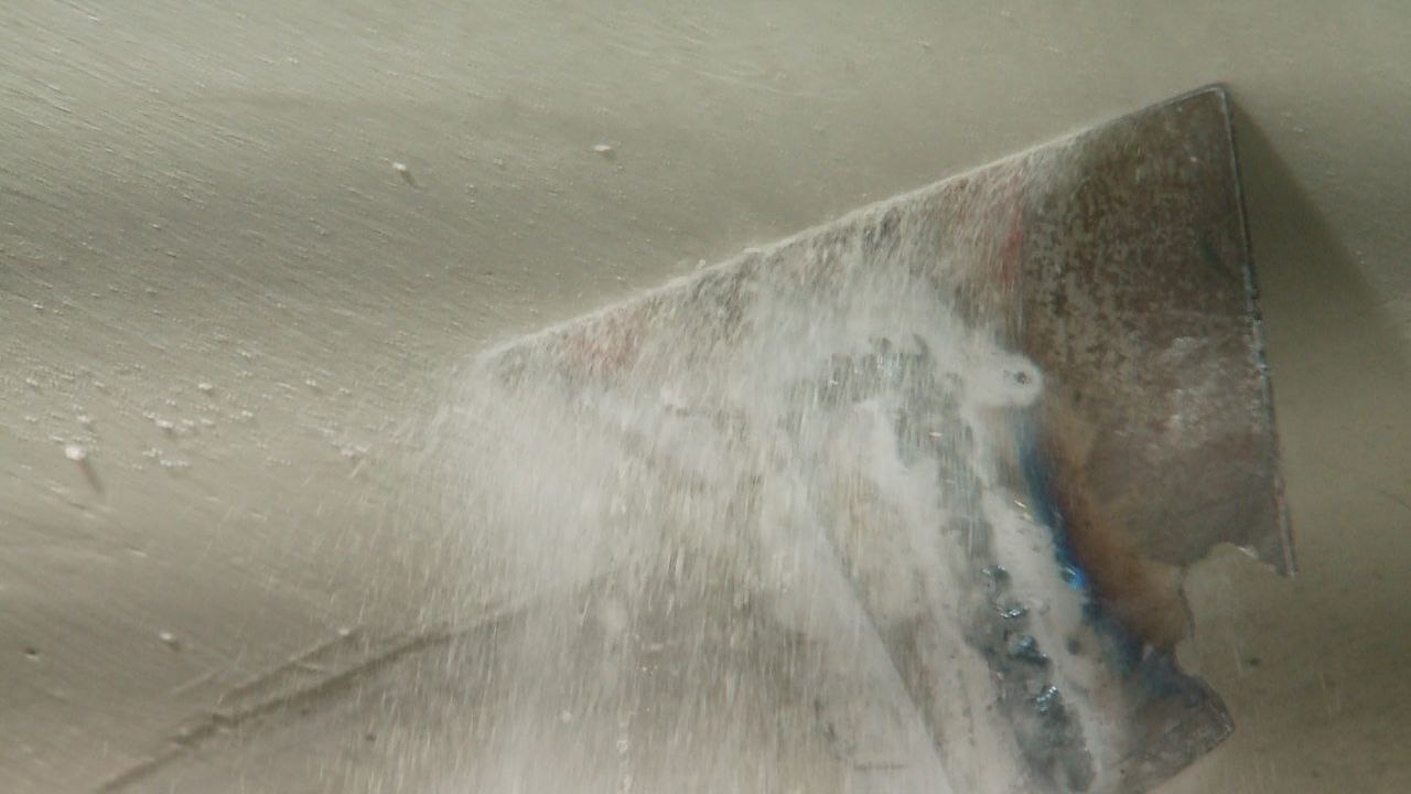 Тюменские строители завершают демонтаж на первом этаже здания ЗАГСа г. Краснодона Тюменские строители завершают демонтаж на первом этаже здания ЗАГСа г. Краснодона