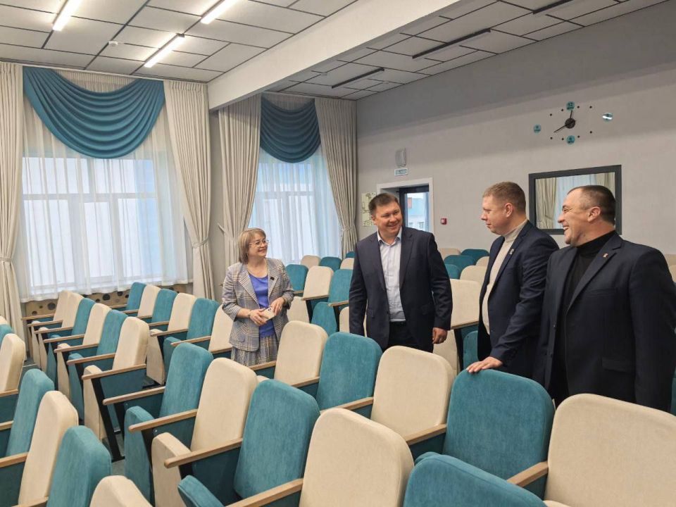 Посетили город Апастово РеспубликиТатарстан совместно с Санкин Владимир Владимировичем – депутатом Народного Совета ЛНР, закрепленного за г. Лисичанск и Околелов Алексеем Юрьевичем – депутатом Народного Совета ЛНР... Посетили город Апастово РеспубликиТатарстан совместно с Санкин Владимир Владимировичем – депутатом Народного Совета ЛНР, закрепленного за г. Лисичанск и Околелов Алексеем Юрьевичем – депутатом Народного Совета ЛНР...