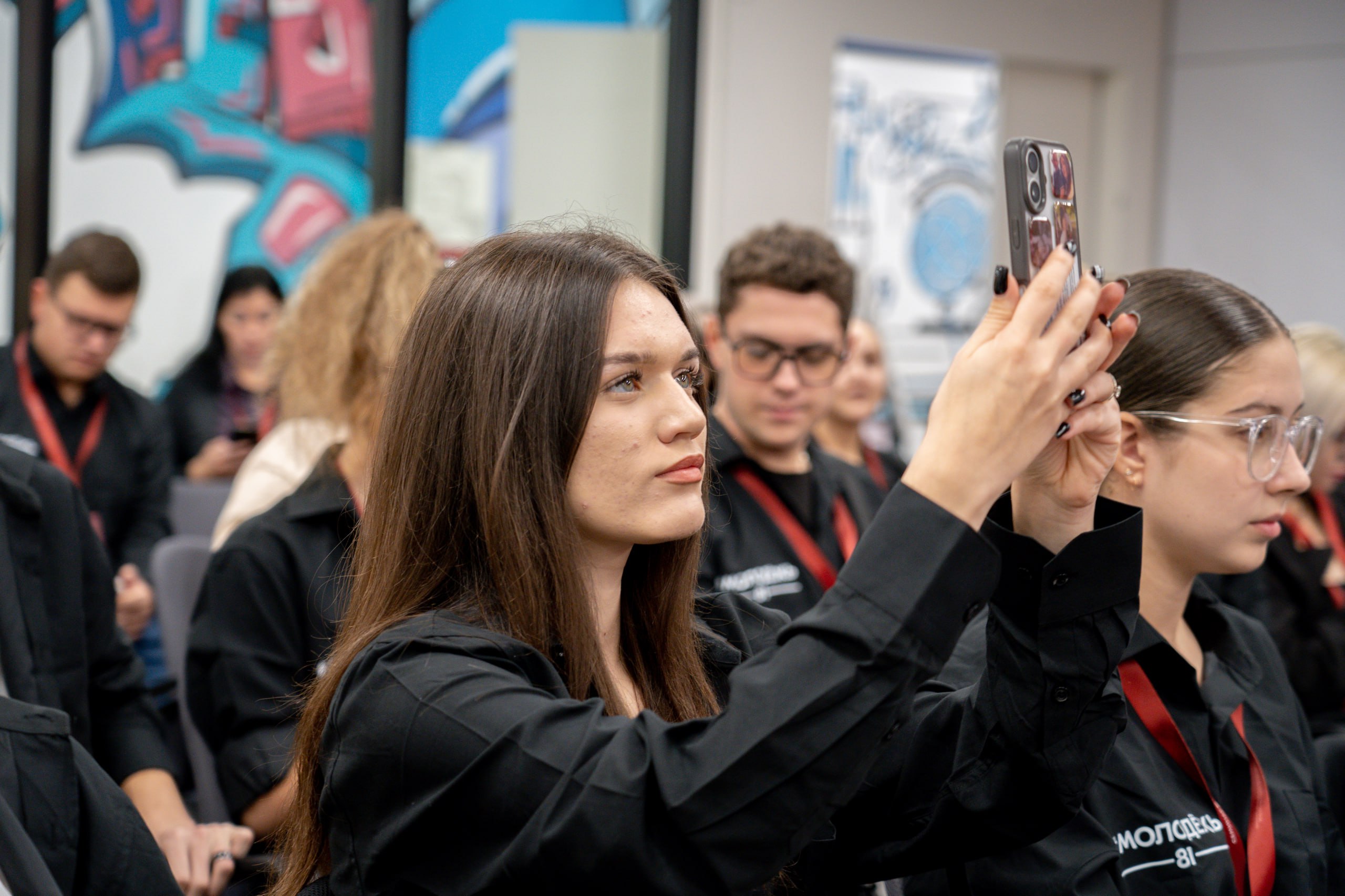 Работаем не для ВСЕХ, а для КАЖДОГО Работаем не для ВСЕХ, а для КАЖДОГО