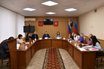 Проведено заседание Комиссии по делам несовершеннолетних и защите их прав