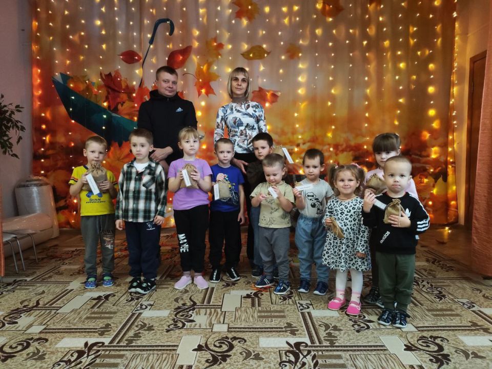 Воспитанники ГБДОУ ЛНР «Беловодский ЯС №2 «Радуга» внесли свой вклад в восстановление лесных массивов Беловодского МО Воспитанники ГБДОУ ЛНР «Беловодский ЯС №2 «Радуга» внесли свой вклад в восстановление лесных массивов Беловодского МО