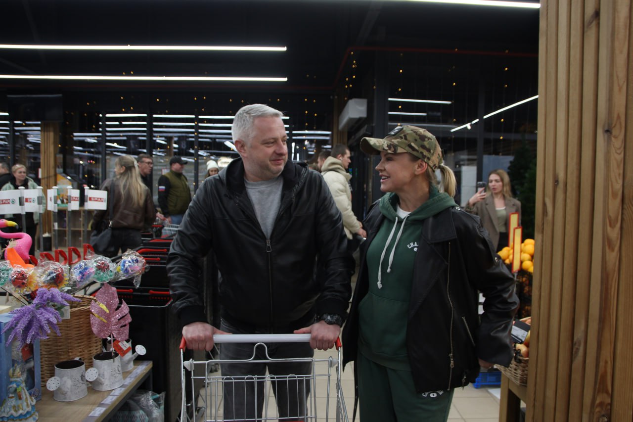 «Тележка добра» и «Коробка храбрости» дарят радость самым юным жителям ЛНР «Тележка добра» и «Коробка храбрости» дарят радость самым юным жителям ЛНР