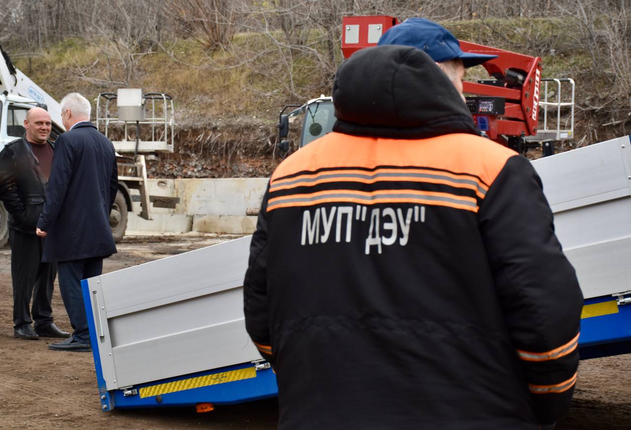 Сергей Козенко: Провел плановую инспекцию МУП «ДЭУ», оценив готовность специализированной техники к предстоящему зимнему периоду Сергей Козенко: Провел плановую инспекцию МУП «ДЭУ», оценив готовность специализированной техники к предстоящему зимнему периоду