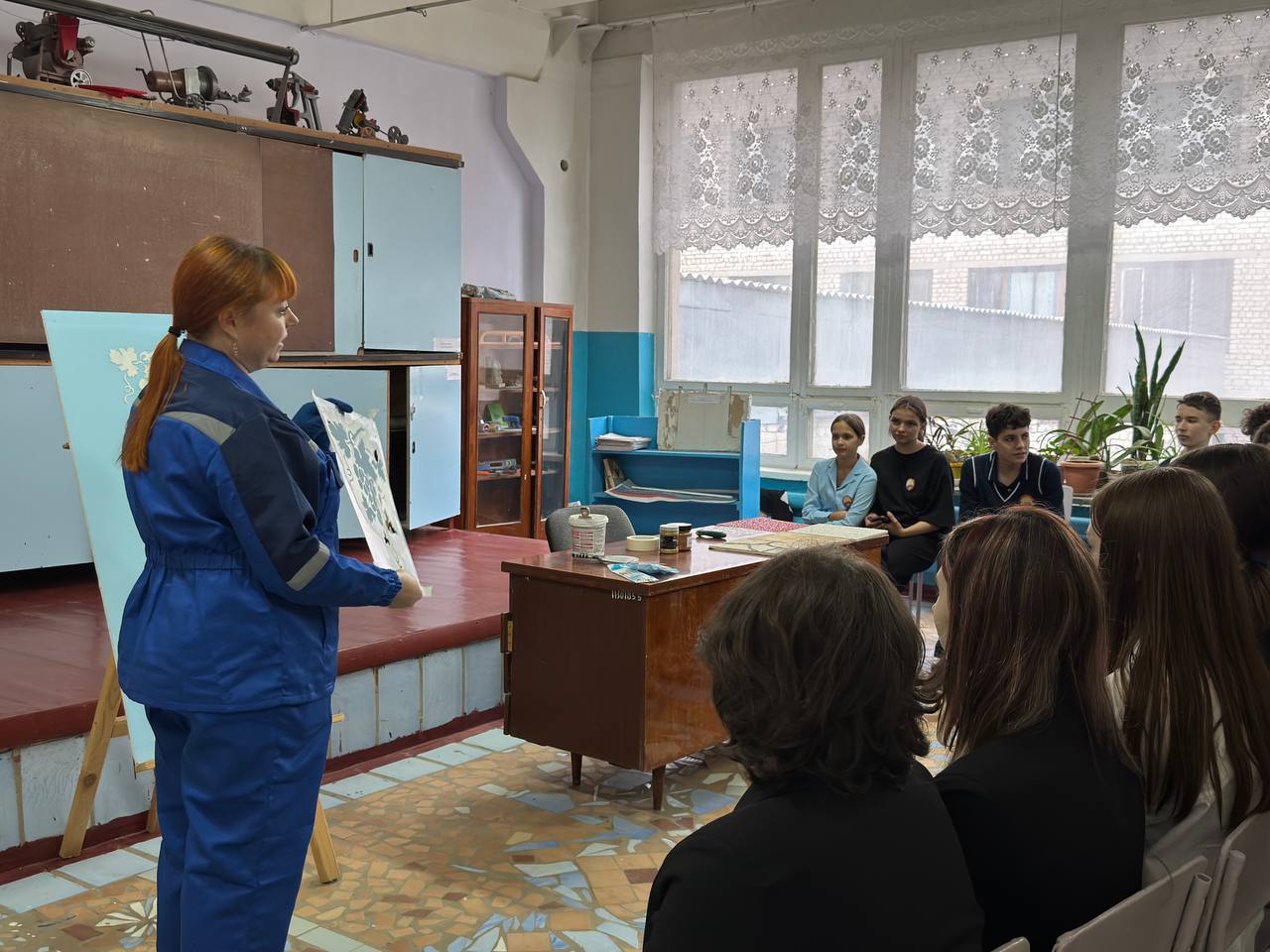 Ярмарка учебных рабочих мест для выпускников прошла в Лутугино Ярмарка учебных рабочих мест для выпускников прошла в Лутугино