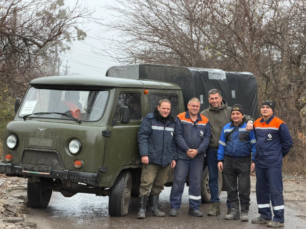 Аварийно-восстановительные бригады из Татарстана продолжают работу в подшефном городе Лисичанске Аварийно-восстановительные бригады из Татарстана продолжают работу в подшефном городе Лисичанске