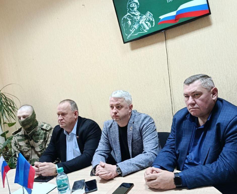 Официальный представитель Тамбовской области продолжает работу по развитию партийной деятельности в Новоайдаре Официальный представитель Тамбовской области продолжает работу по развитию партийной деятельности в Новоайдаре