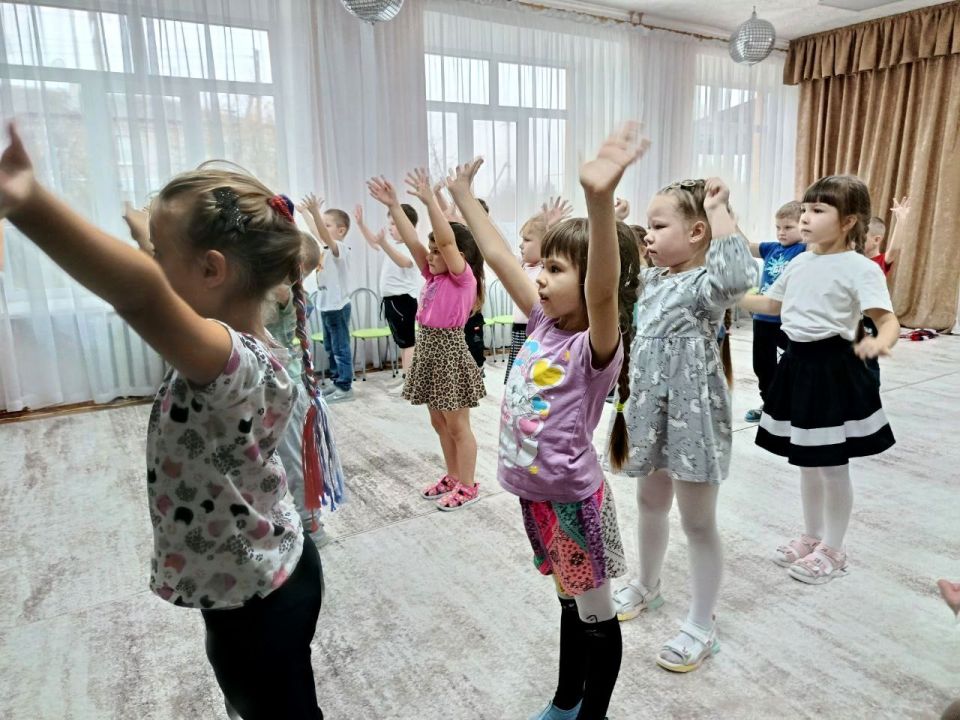 Благотворительная акция «Тележка добра» приехала в Новоайдар Благотворительная акция «Тележка добра» приехала в Новоайдар