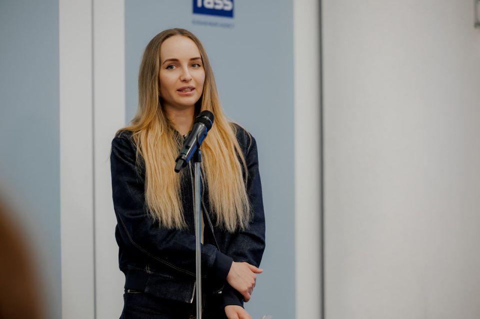 Дарья Лантратова: Проект «Жизнь после Победы» стал логичным продолжением работы, которую ведет партия «Единая Россия» по помощи семьям наших бойцов Дарья Лантратова: Проект «Жизнь после Победы» стал логичным продолжением работы, которую ведет партия «Единая Россия» по помощи семьям наших бойцов