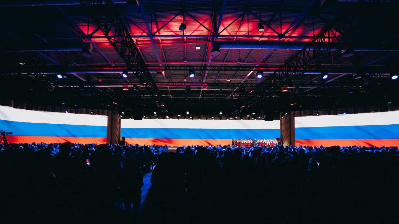 Интересный факт: к ноябрю 2025 года более 350 тысяч добровольцев помогли в проведении памятных и праздничных событий Интересный факт: к ноябрю 2025 года более 350 тысяч добровольцев помогли в проведении памятных и праздничных событий